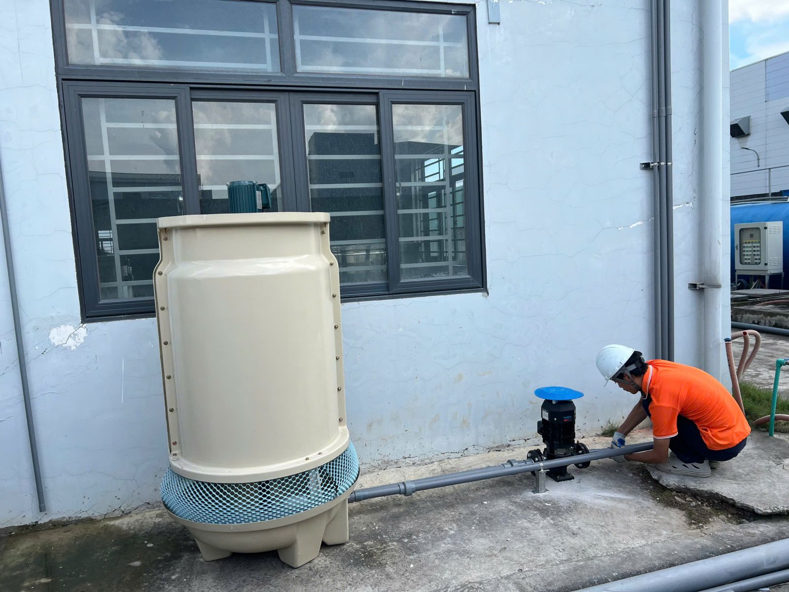 Lắp đặt tháp nước giải nhiệt