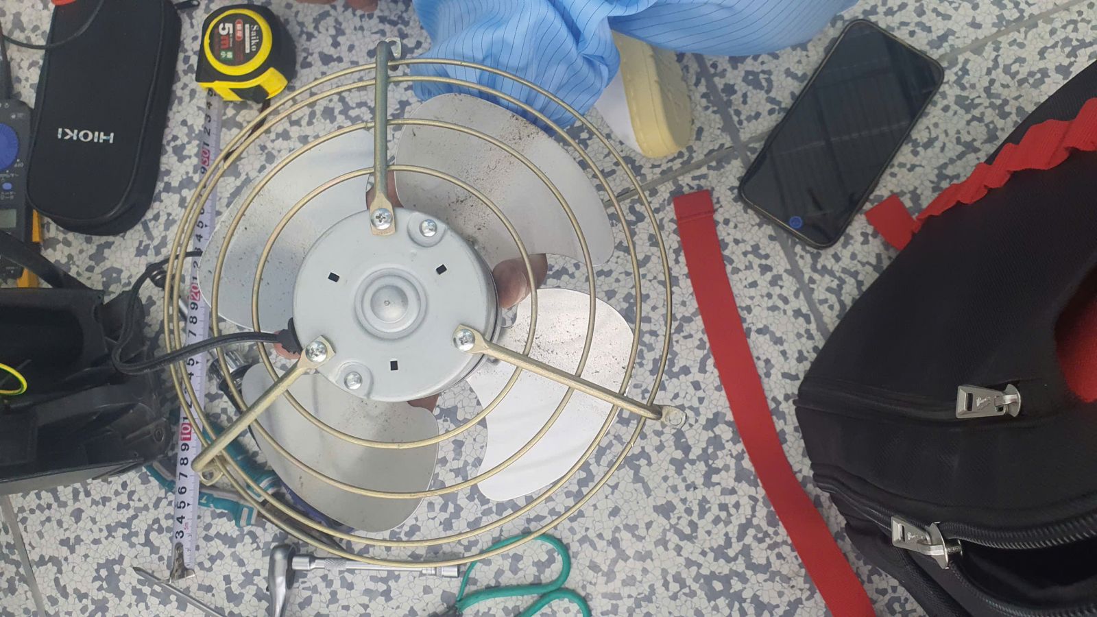 Tháo kiểm tra quạt thông gió tủ thử nghiệm nhiệt ẩm