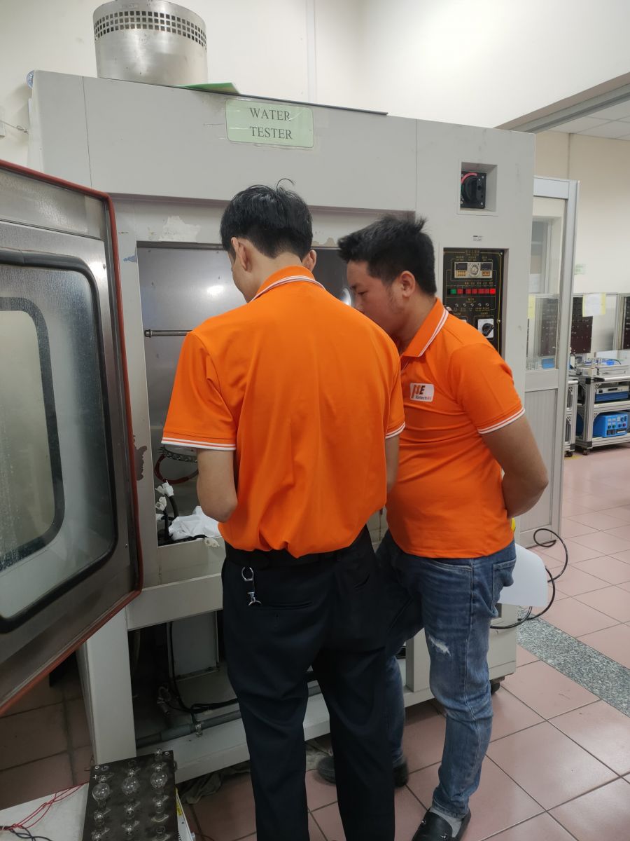 Tủ thử nghiệm chống nước xâm nhập