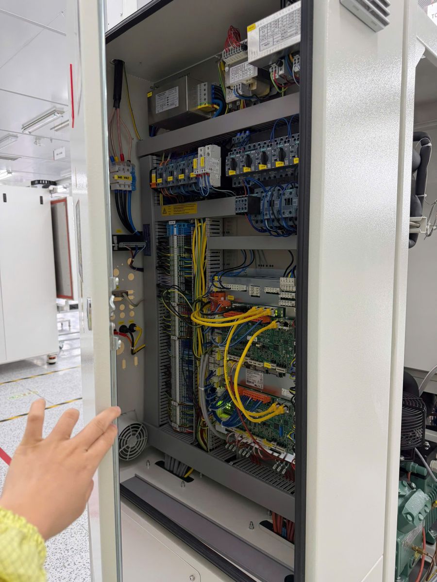 Kiểm tra hệ thống điện chamber nhiệt ẩm Weiss Technik