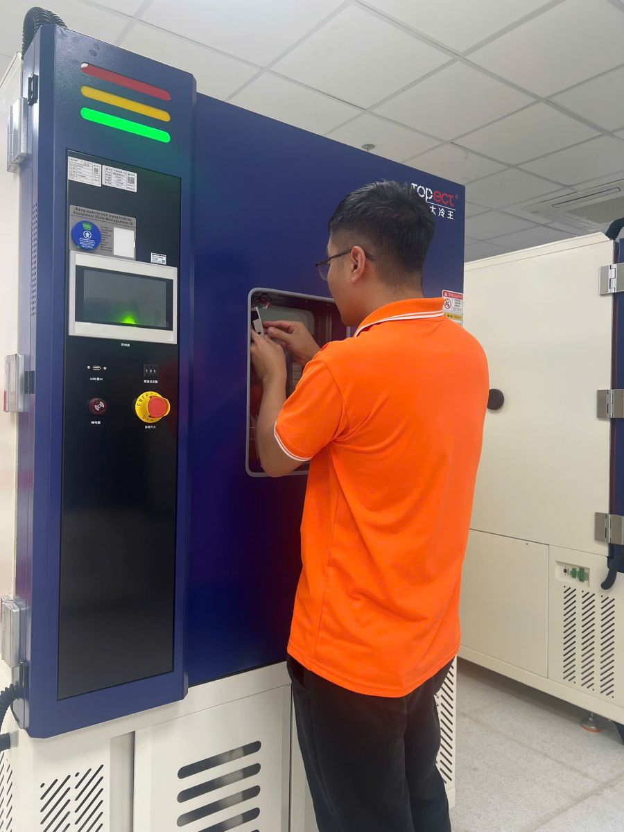 Chạy thử và nghiệm thu tủ thử nghiệm nhiệt độ, độ ẩm