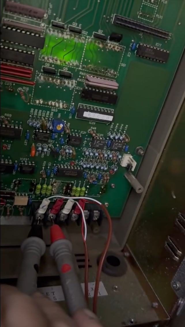 Đo kiểm tra cảm biến độ ẩm của tủ thử nghiệm nhiệt ẩm